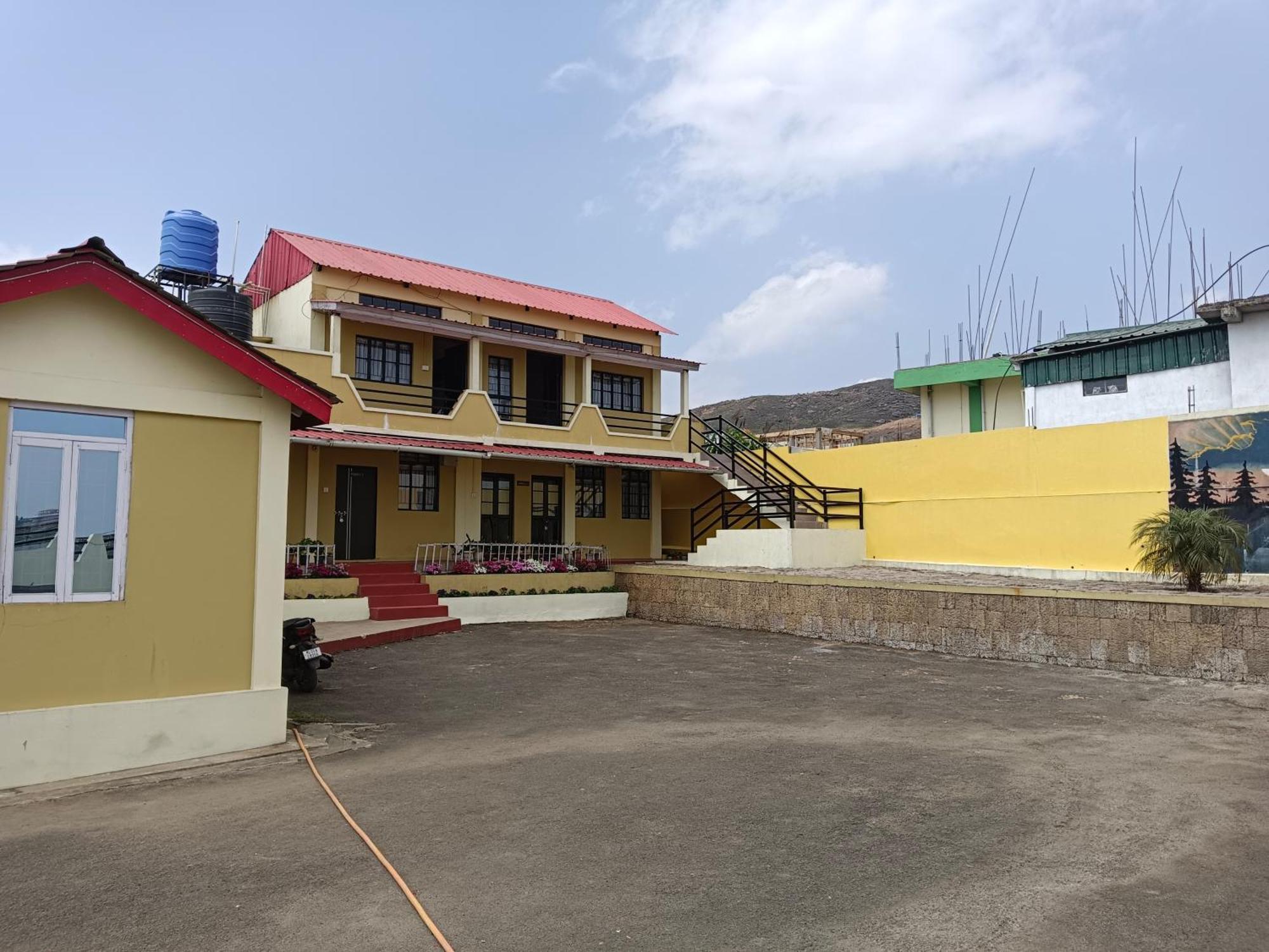 Serene Resort Cherrapunji Εξωτερικό φωτογραφία