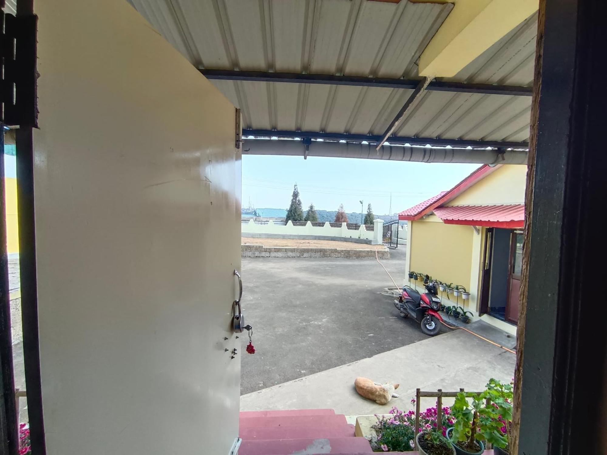 Serene Resort Cherrapunji Εξωτερικό φωτογραφία